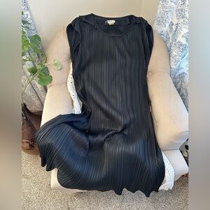 Vintage 60s / 70s Trends by Jerrie Lurie black accordion pleat dress, large size